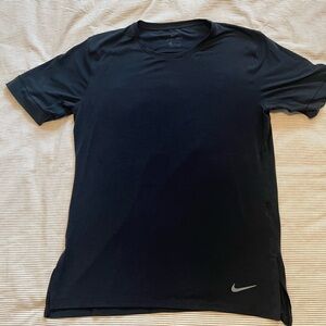 Nike Men's Black Short Sleeve Tee